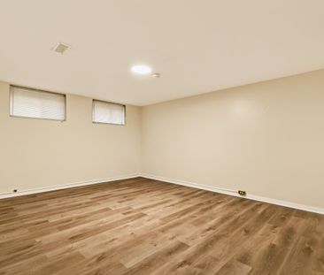 For Lease - 7 Delmar Drive, Hamilton, Ontario - Photo 6