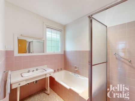 1/5 Wimba Avenue, Kew VIC 3101 - Apartment For Rent | Domain - Photo 2