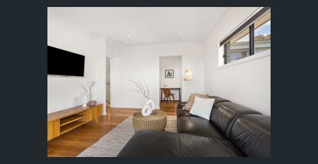 Family Sized Comfort - Photo 2