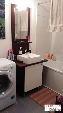 Location Appartement 2 pièces 34m² POITIERS 86000 - Photo 4