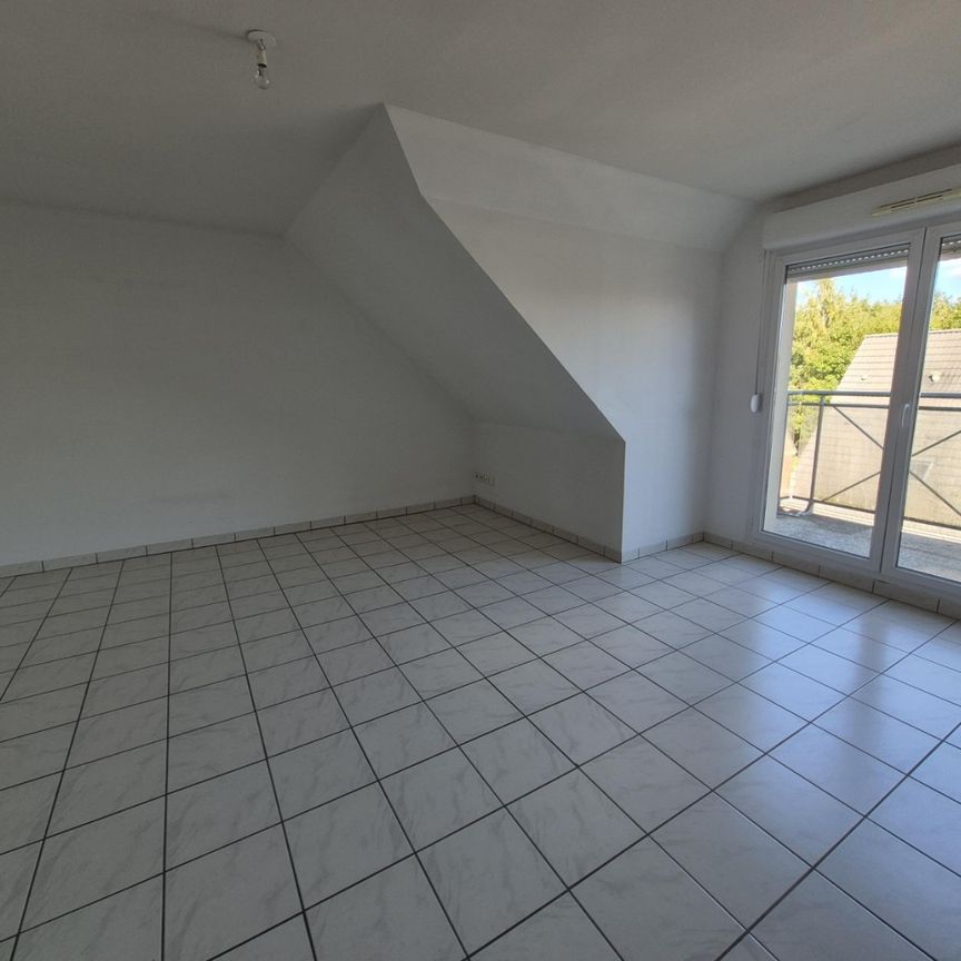 Location Appartement 3 pièces 67m² CONDE SUR L ESCAUT 59163 - Photo 1