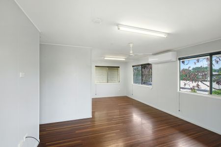 3 Bedroom Family Home ! - Photo 2