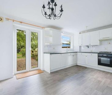 Holtye Avenue, RH19 - Photo 2