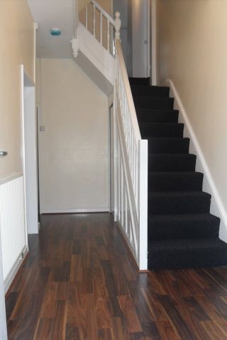 4 Bed Terraced House, Barrington Road, L15 - Photo 2