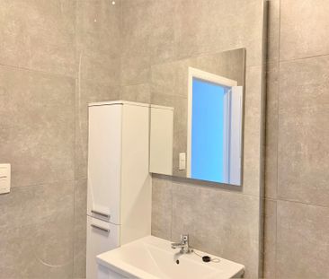 Ruim appartement met 2 slaapkamers en terras. - Foto 2