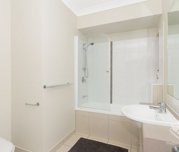 FULLY FURNISHED IN NORTH WARD - Photo 5