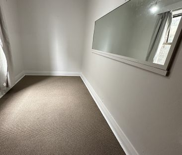6 Howe Street, North Dunedin - Photo 1
