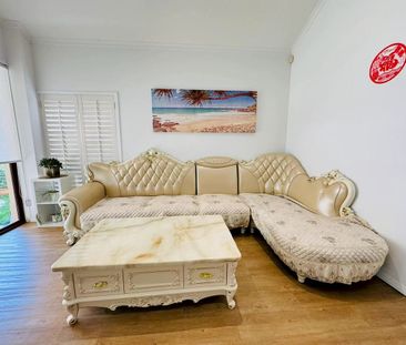 76 concord circuit, Robina, Qld 4226 - Photo 6