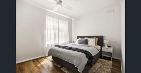 Effortless Inner-City Living with Style and Comfort - Photo 5