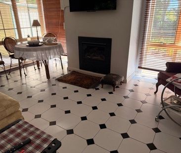 Mcgraths Hill - Photo 2