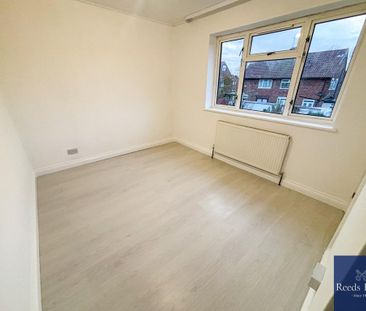 3 bedroom end of terrace house to rent - Photo 6