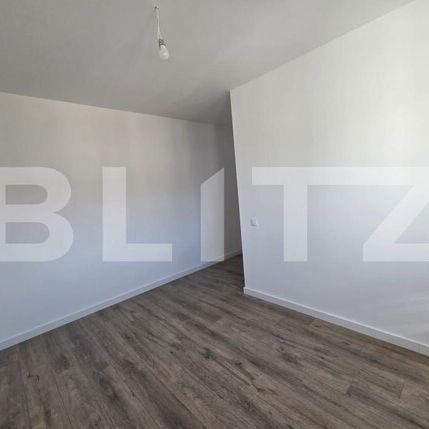 Apartament cu 3 camere, 70 mp, zona Porii - Fotografie 1