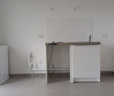 location Appartement T1 DE 27.87m² À REIMS - Photo 2