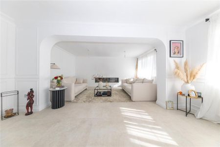 4 bedroom detached house to rent - Photo 3