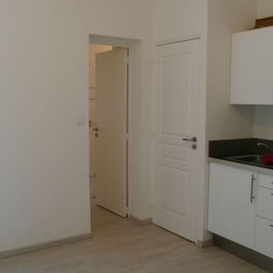 Location Appartement P2 Nimes - Photo 3