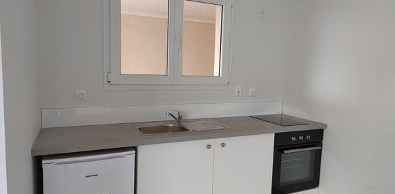 Location Appartement 1 Pièce 31 m² - Photo 2