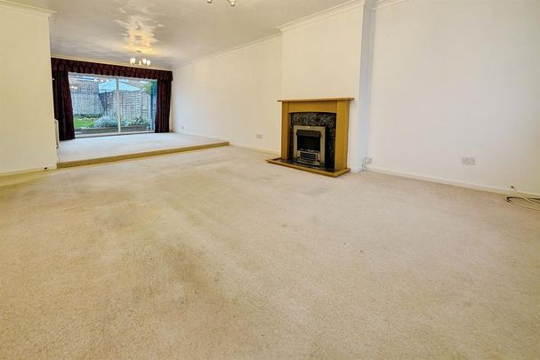 3 bedroom semi-detached house to rent - Photo 1