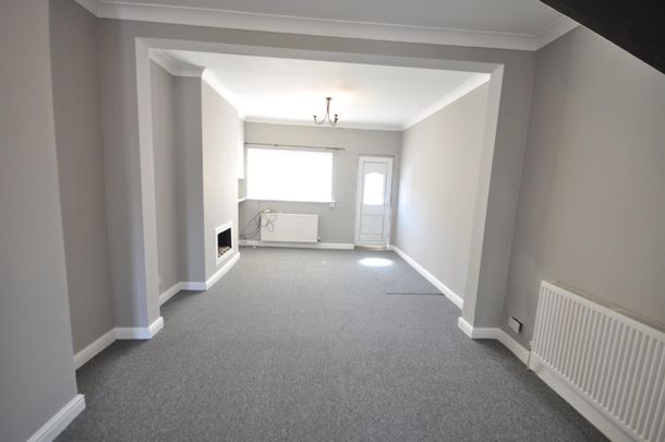 Portland Street, Rawcliffe Bridge, Goole - Photo 1