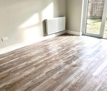 Regents Park, So16 - Photo 1