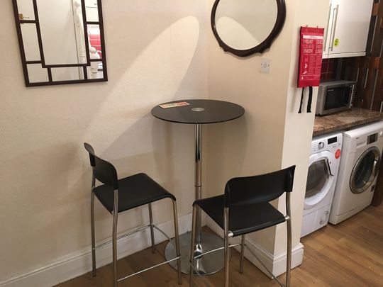 2 Bed Flat, Wostenholm Rd, S7 - Photo 1