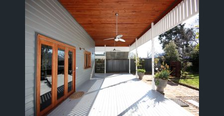 Stunning Period Home - Photo 5