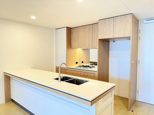 Spacious 2 Bed, 2 Bath Apartment in West Village - Photo 1