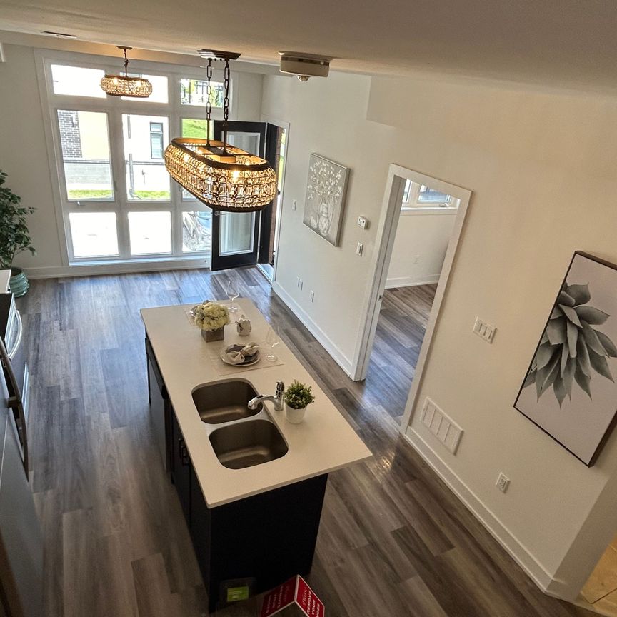 For Lease - 7 Phelps Lane Unit# 2, Richmond Hill, Ontario - Photo 1