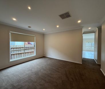 Spacious 3 Bedroom House - Photo 1