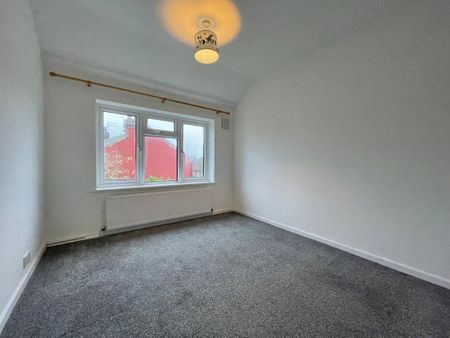 3 bedroom end of terrace house to rent - Photo 5