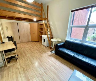 Studio to rent - Photo 3