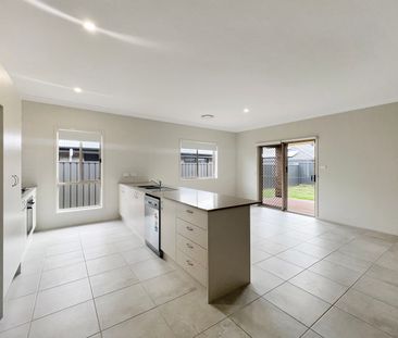 7 Bentwing Street, Cliftleigh NSW 2321 - House For Rent | Domain - Photo 4
