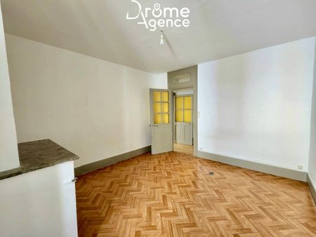 Location Appartement 3 pièces 91m² VALENCE 26000 - Photo 2