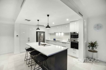 3 Steeplechase Green, Floreat WA 6014 - House For Rent | Domain - Photo 5