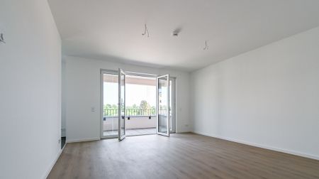 PARKSTADT KARLSHORST - GEPFLEGT WOHNEN MIT FUSSBODENHEIZUNG, EINBAUKÜCHE, TERRASSE UND BALKON - Foto 2