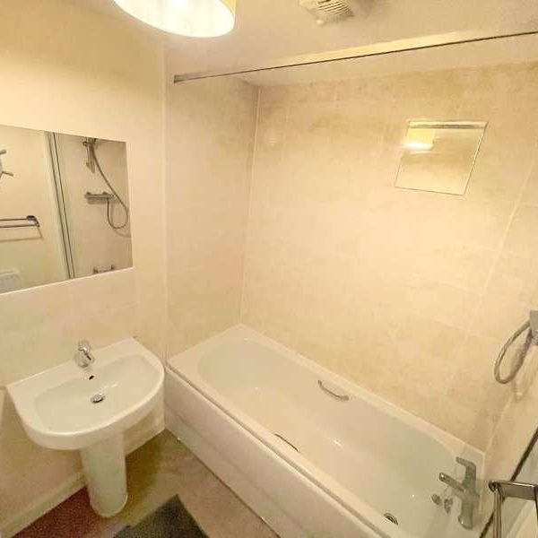 Suffolk Way, Castle Gresley, DE11 - Photo 1