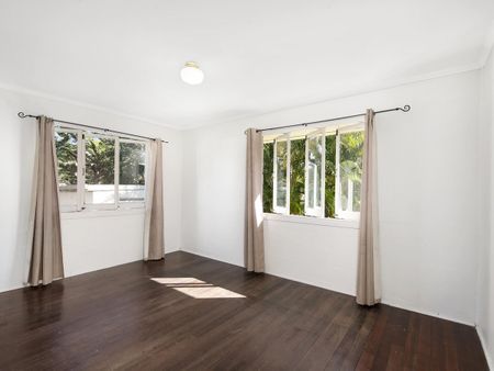 8 Farrar Street, Acacia Ridge QLD 4110 - House For Rent | Domain - Photo 5