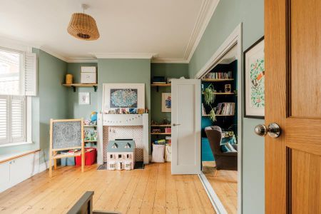 2 bedroom terraced house to rent - Photo 2