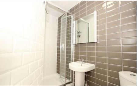 8 bedroom house to rent - Photo 5