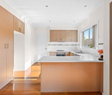 2/1 Glencoe Street, Kurunjang, VIC 3337 - Photo 3