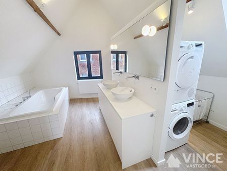 Charmante, volledig gerenoveerde woning in het hart van Mechelen - Photo 3