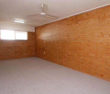 4/32 Paxton Street, North Ward - Photo 2