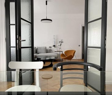 Design Art Deco One Bedroom, Downtown - Photo 1