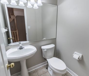 For Lease - 2115 Pinevalley Crescent, Oakville, Ontario - Photo 6