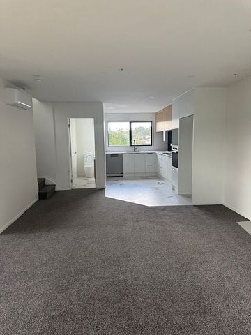 Charming 4BR Glen Eden Haven w/ Deck - Photo 3