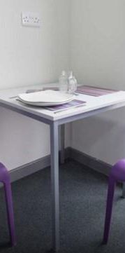 1 bedroom private hall to rent - Photo 1