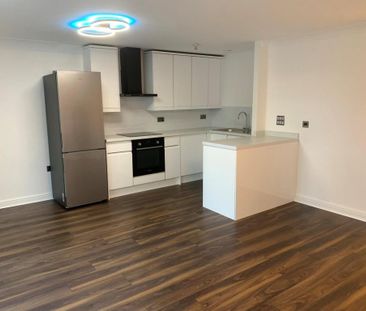2 bedroom flat to rent - Photo 3