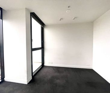 33M APARTMENT - INSPECTION IS A MUST - Photo 3