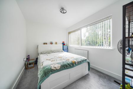 £1,900 - To Let - Photo 5