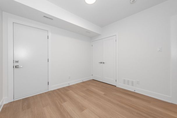 For Lease - 1975 Banff Avenue Unit# B, Hunt Club - South Keys and Area, Ontario - Photo 1