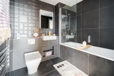 2 bedroom apartment to rent - Photo 5